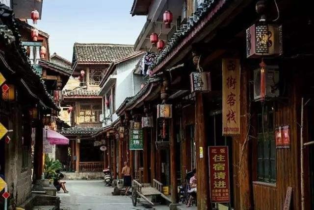 坦克出行